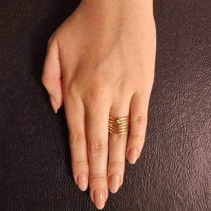Anel Ouro 18K E Diamante