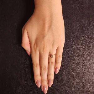 Anel Ouro 18K E Diamante Solitário Anel Ouro 18K E Diamante Solitário