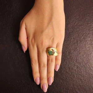 Anel Ouro 18K E Esmeraldas Anel Ouro 18K E Esmeraldas