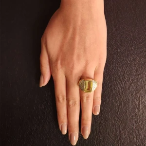 Anel Ouro 18K, Topázio E Diamantes