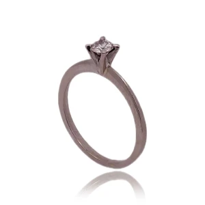 Anel Ouro Branco E Diamante Solitário