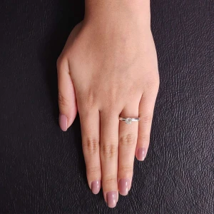 Anel Ouro Branco E Diamante Solitário