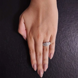 Anel Ouro Branco E Diamantes