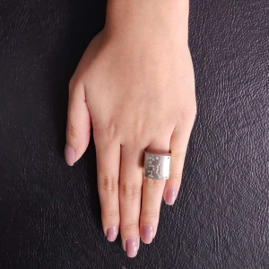Anel Ouro Branco E Diamantes