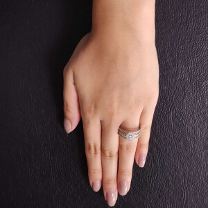 Anel Ouro Branco E Diamantes