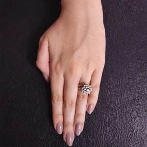 Anel Ouro Branco E Diamantes