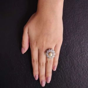 Anel Ouro Branco/Platina, Pérola E Diamantes