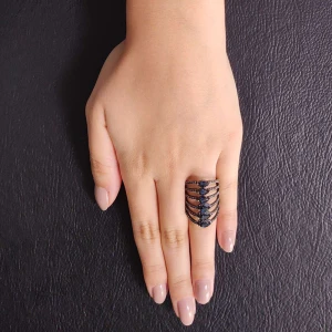 Anel Ouro Branco Ródio Negro E Safiras