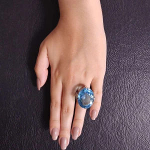 Anel Ouro Branco, Topázio E Diamantes Anel Ouro Branco, Topázio E Diamantes