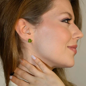 Brincos Ouro Branco E Peridotos