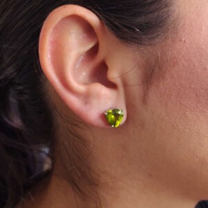 Brincos Ouro Branco E Peridotos