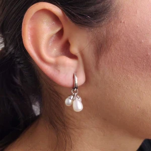 Brincos Ouro Branco E Pérolas