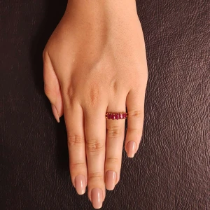 Meia Aliança Ouro 18K E Rubis