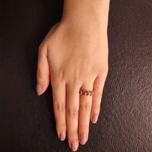 Meia Aliança Ouro 18K, Rubis E Diamantes