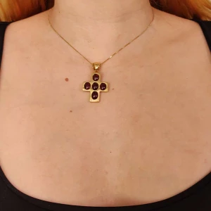 Pingente Ouro 18K E Rubilitas Pingente Ouro 18K E Rubilitas