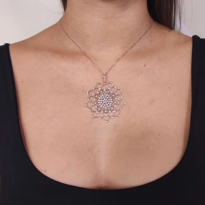 Pingente Ouro Branco E Diamantes