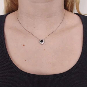 Pingente Ouro Branco, Safira E Diamantes Pingente Ouro Branco, Safira E Diamantes