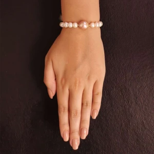 Pulseira Pérolas E Detalhes Em Ouro 18K Pulseira Pérolas E Detalhes Em Ouro 18K